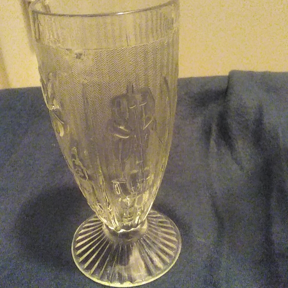 Iris Depression glass pitcher and 4 Glasses - Picture 2 of 3